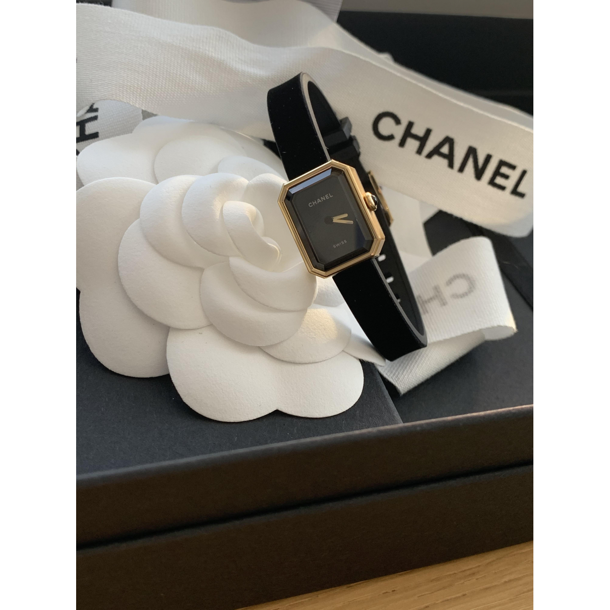 Première mini yellow gold watch Chanel 